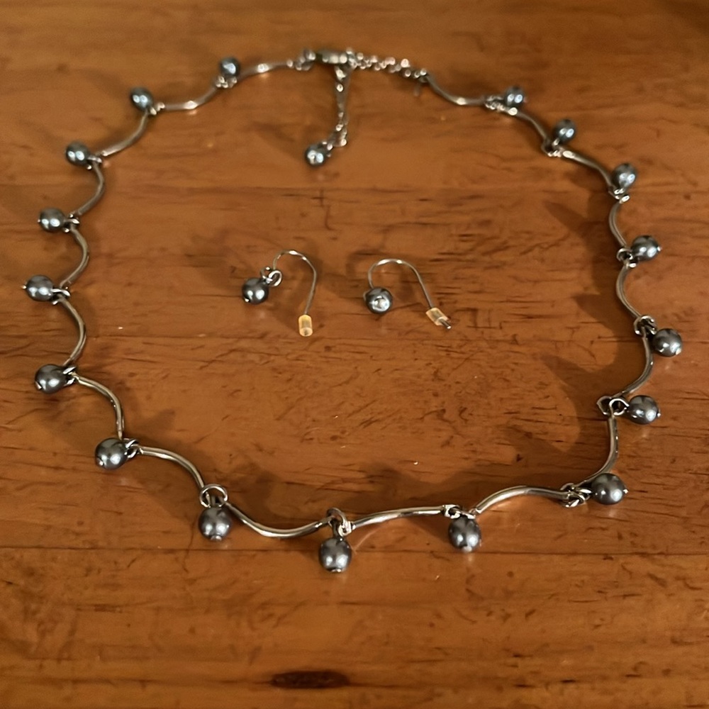 Vintage Avon necklace with matching earrings